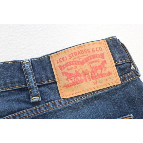 Levi's 541 Athletic Fit Stretch Rugged Denim Work Jeans Mens Sz 42 x 32 - Picture 1 of 7